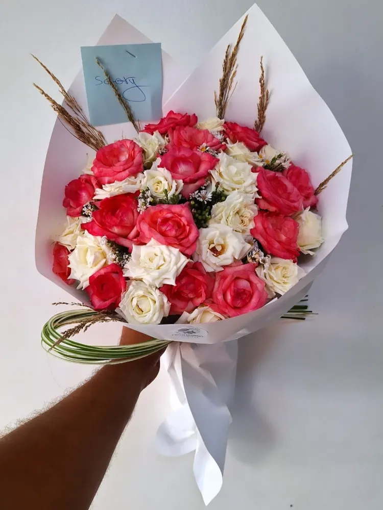 Bouquet Délicat 2 — Fleurs fiançailles