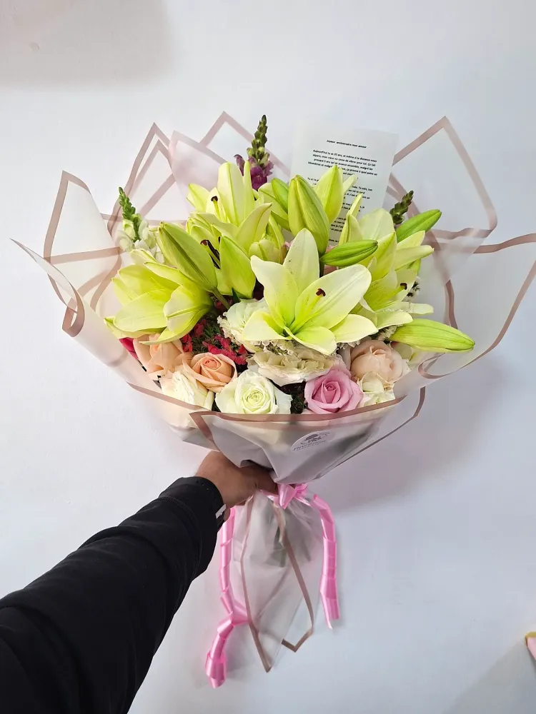 Bouquet Enchanté — Fleurs naissance